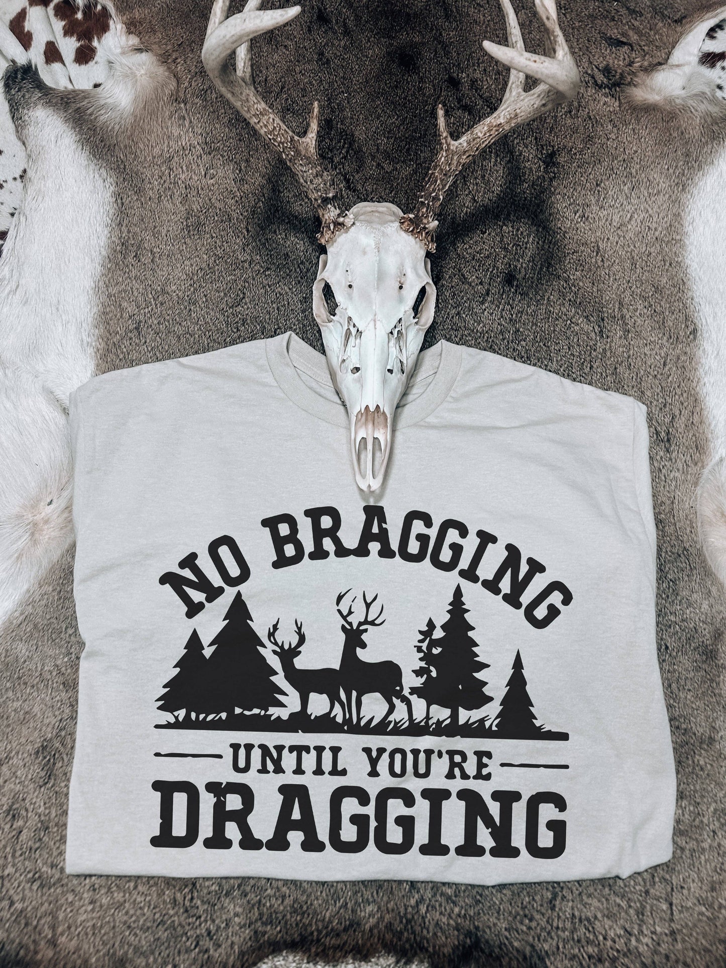NO BRAGGING TEE