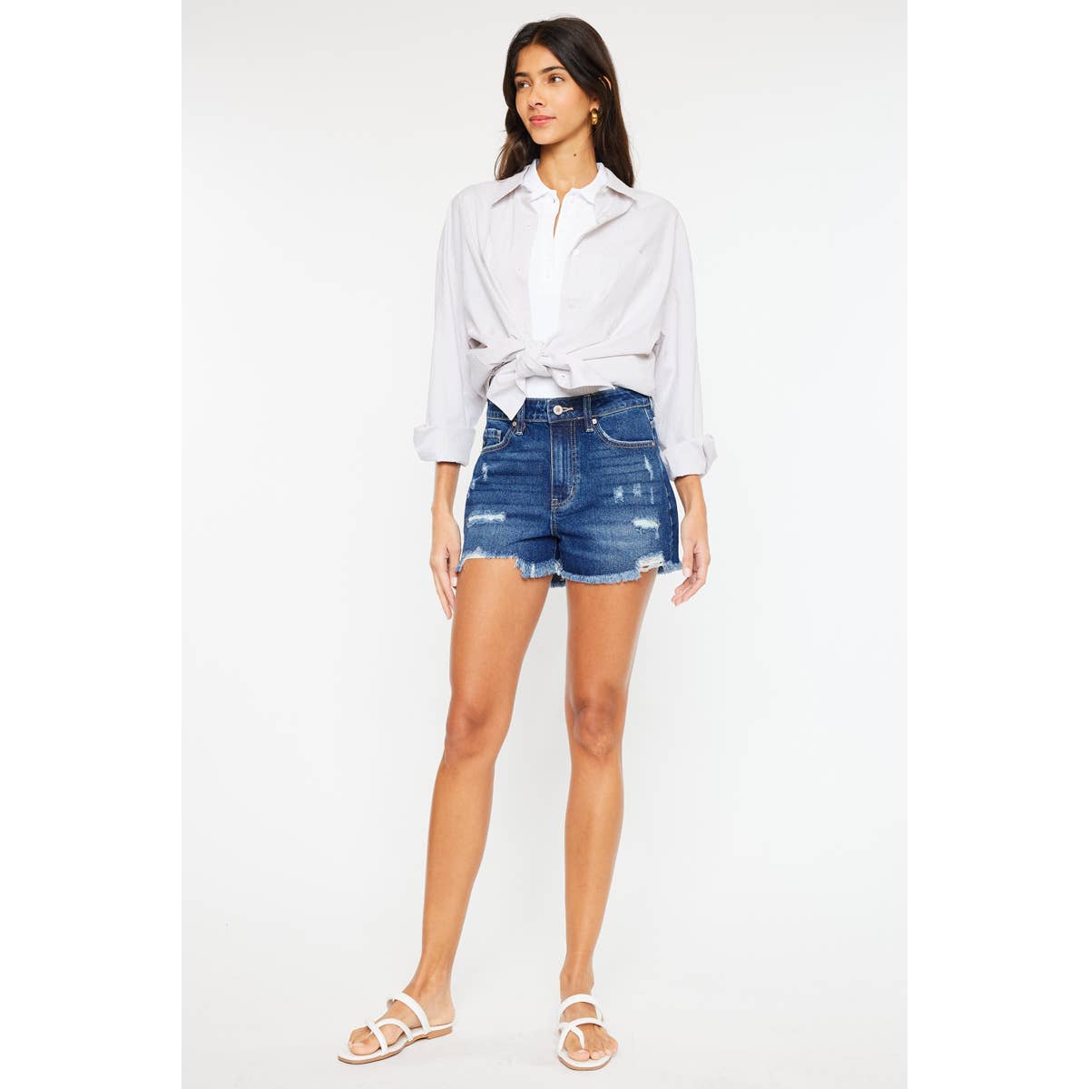 MEDIUM WASH SHORTS